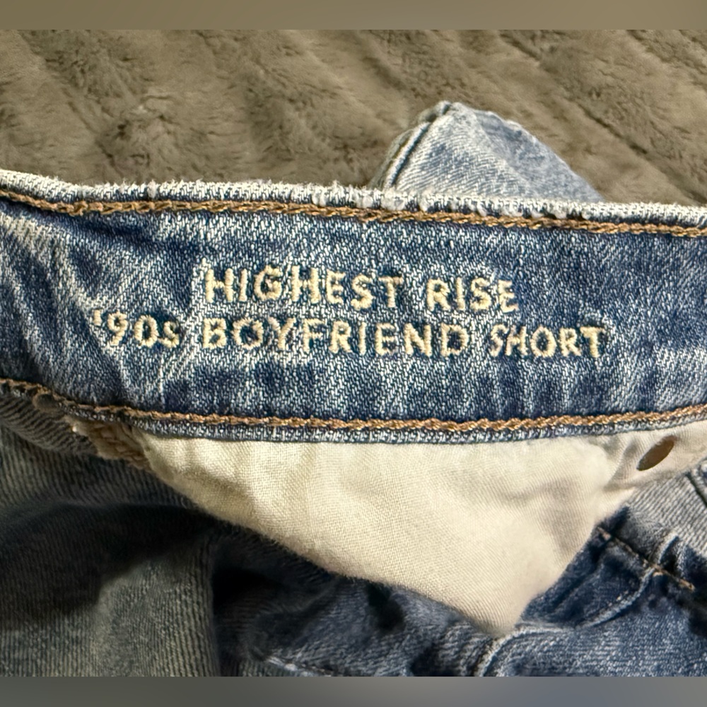 ✨SOLD✨ American Eagle high rise shorts - Picture 4 of 6